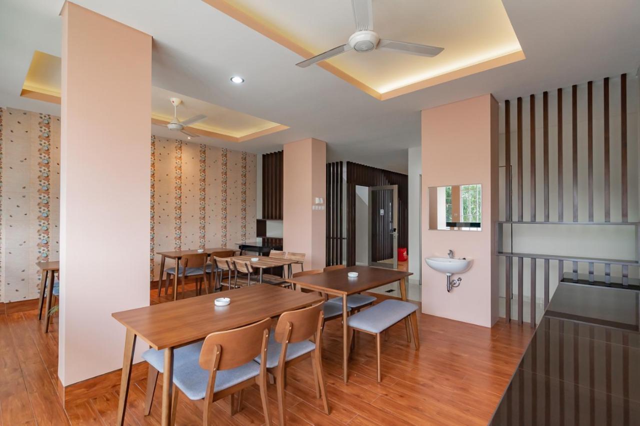 Reddoorz Plus @ Cirebon City Center Kültér fotó