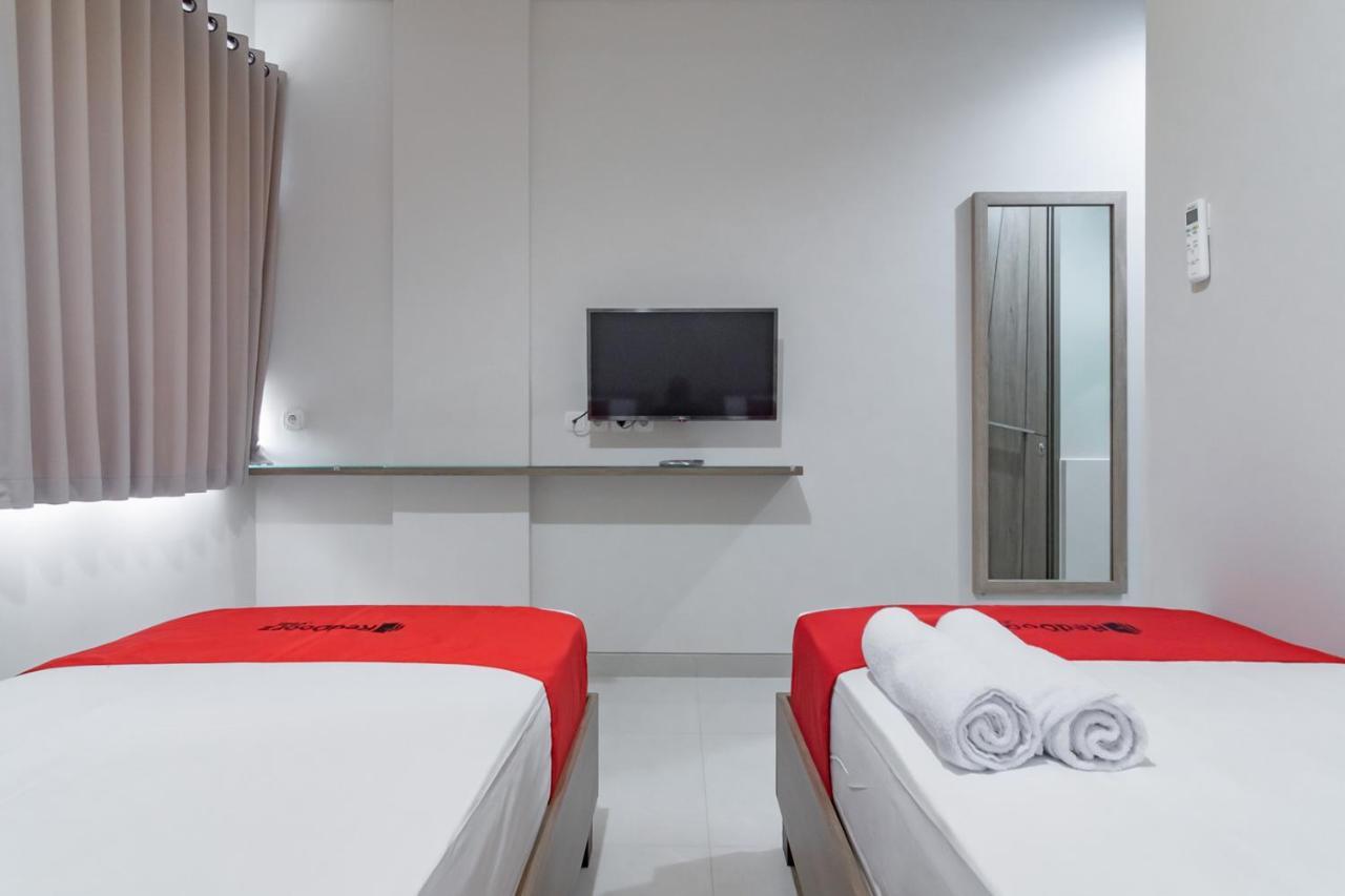Reddoorz Plus @ Cirebon City Center Kültér fotó
