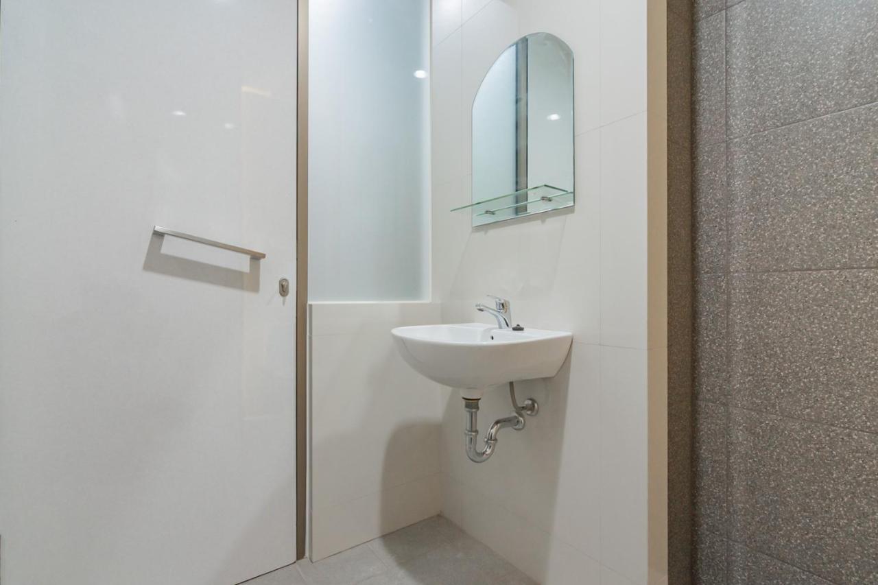 Reddoorz Plus @ Cirebon City Center Kültér fotó